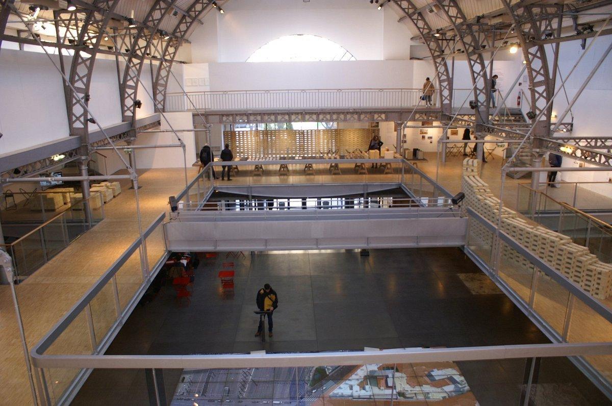 파빌리온 드 라스날 가이드 투어