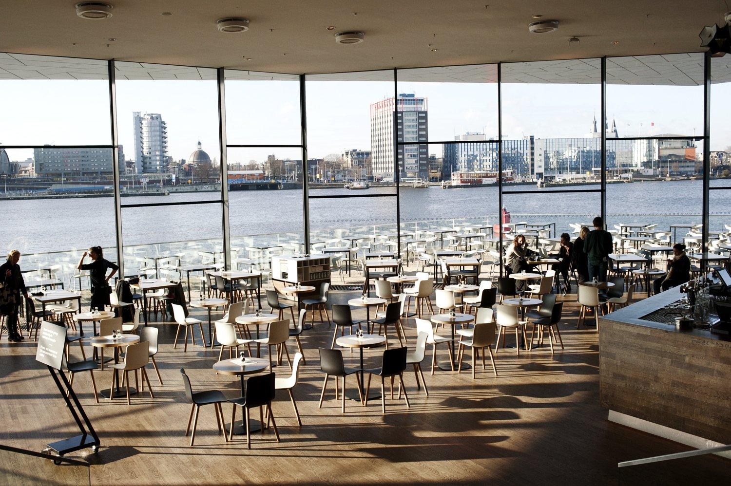 카페테리아 및 테라스