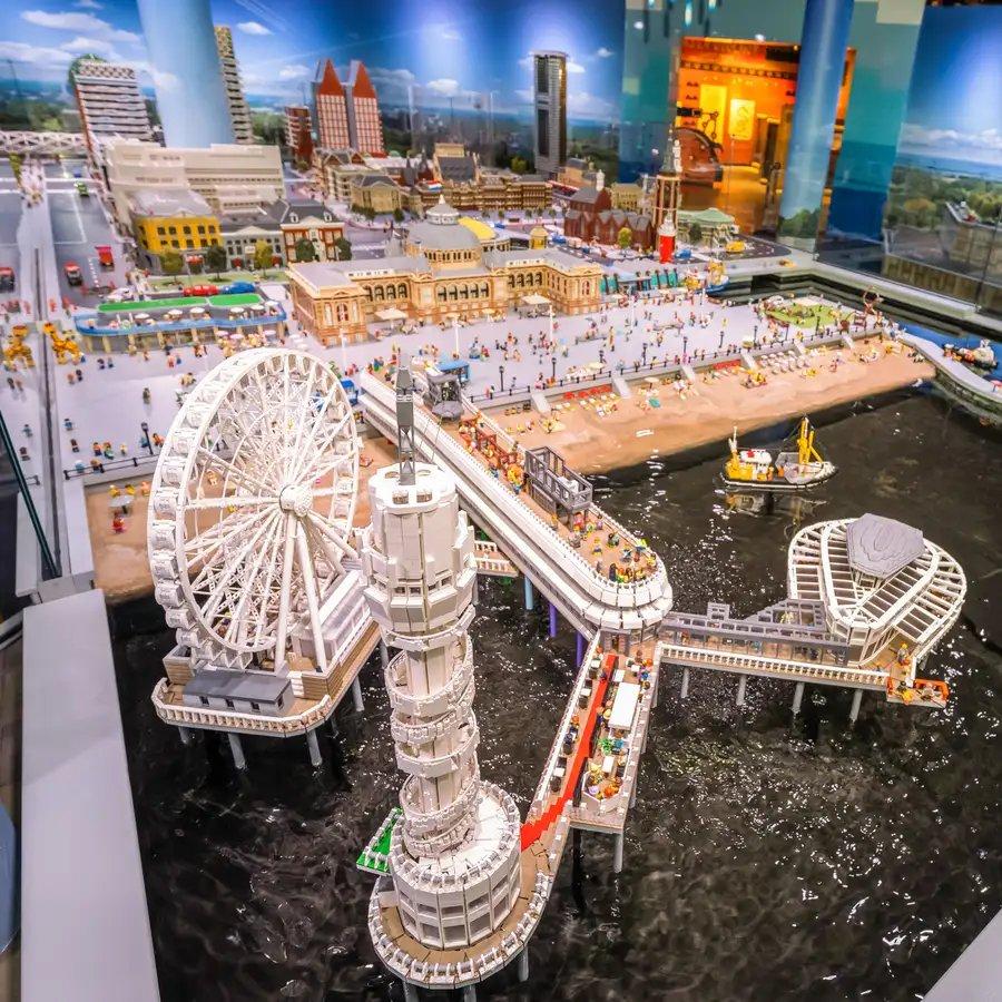 미니랜드® 헤이그 & 스헤브닝언 모델 앞