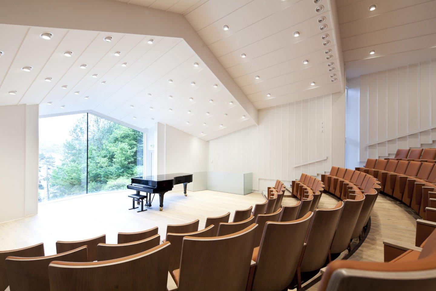 트롤살렌 콘서트홀 주변 및 그리그 부부 묘지