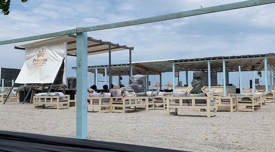 🏖️ 프린세스 서머 클럽 & 비치 마마이아