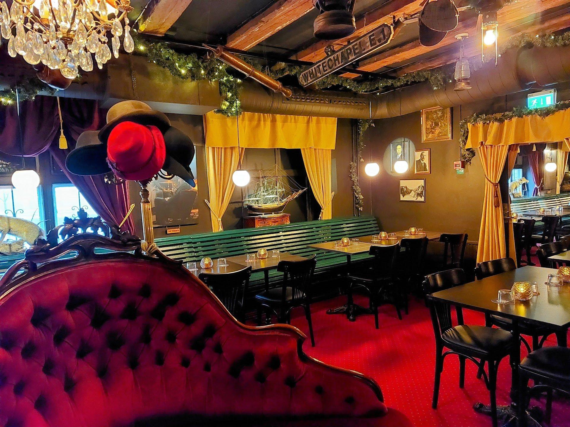 빅토리아풍으로 꾸며진 바