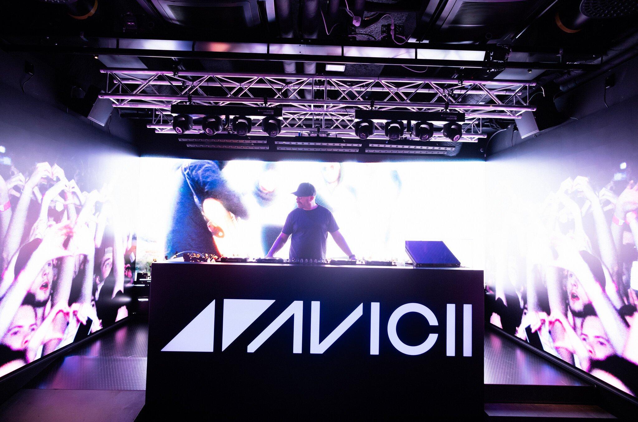 가상 페스티벌 무대