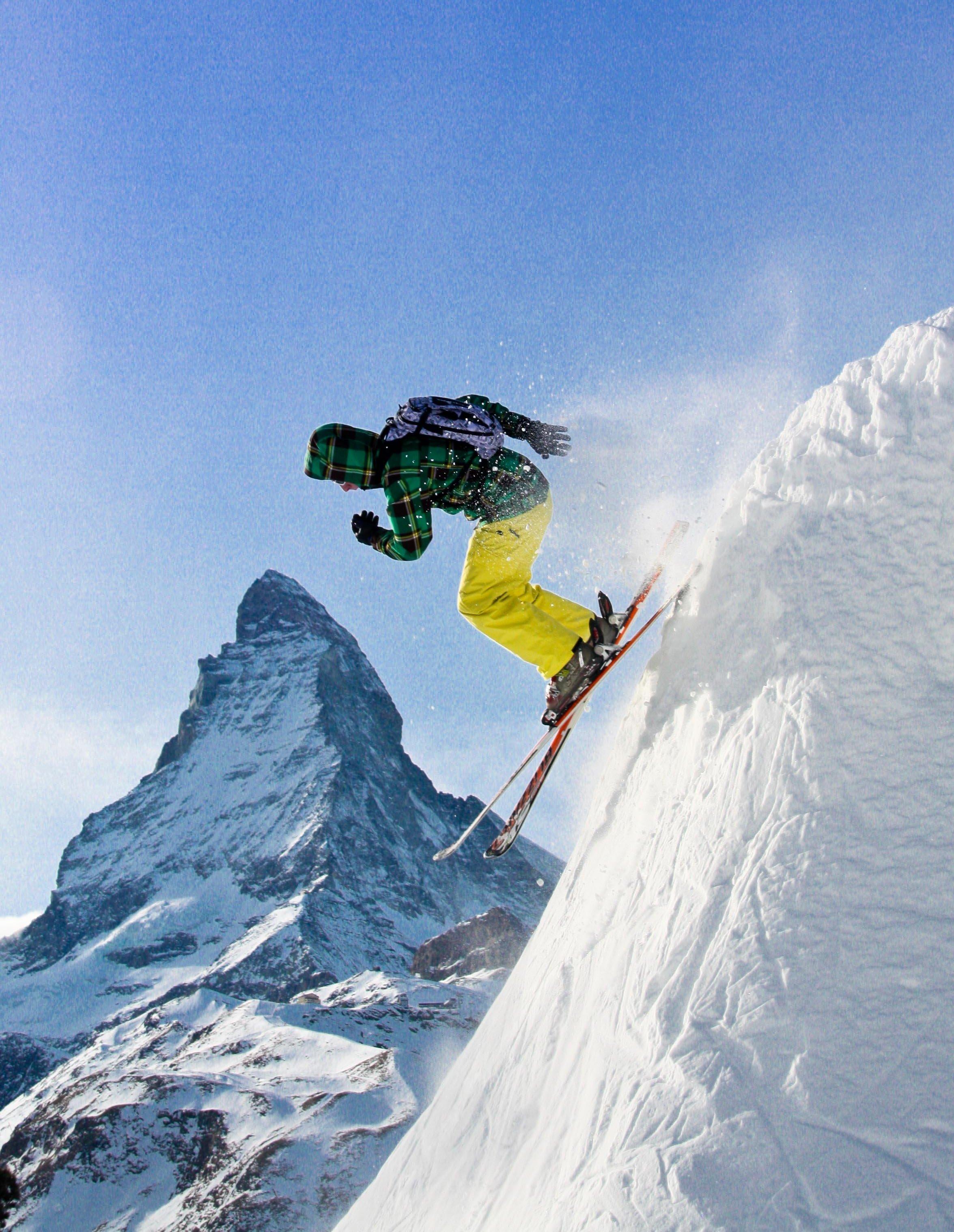 오닐 SB-JAM 다보스 스노보드 대회 장면