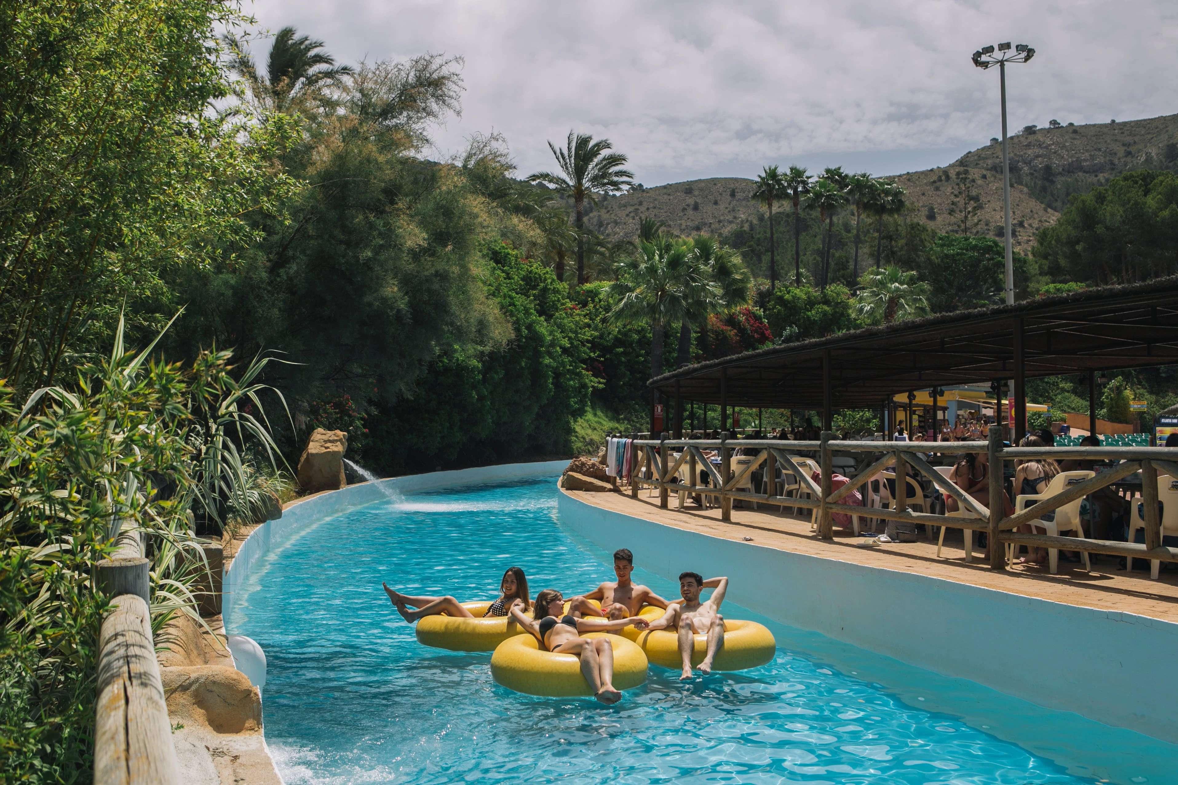 🌊 아쿠알란디아 베니도름