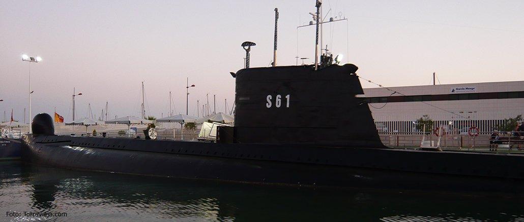 ⚓ 델핀 S-61 잠수함과 알바트로스 III 부유 박물관