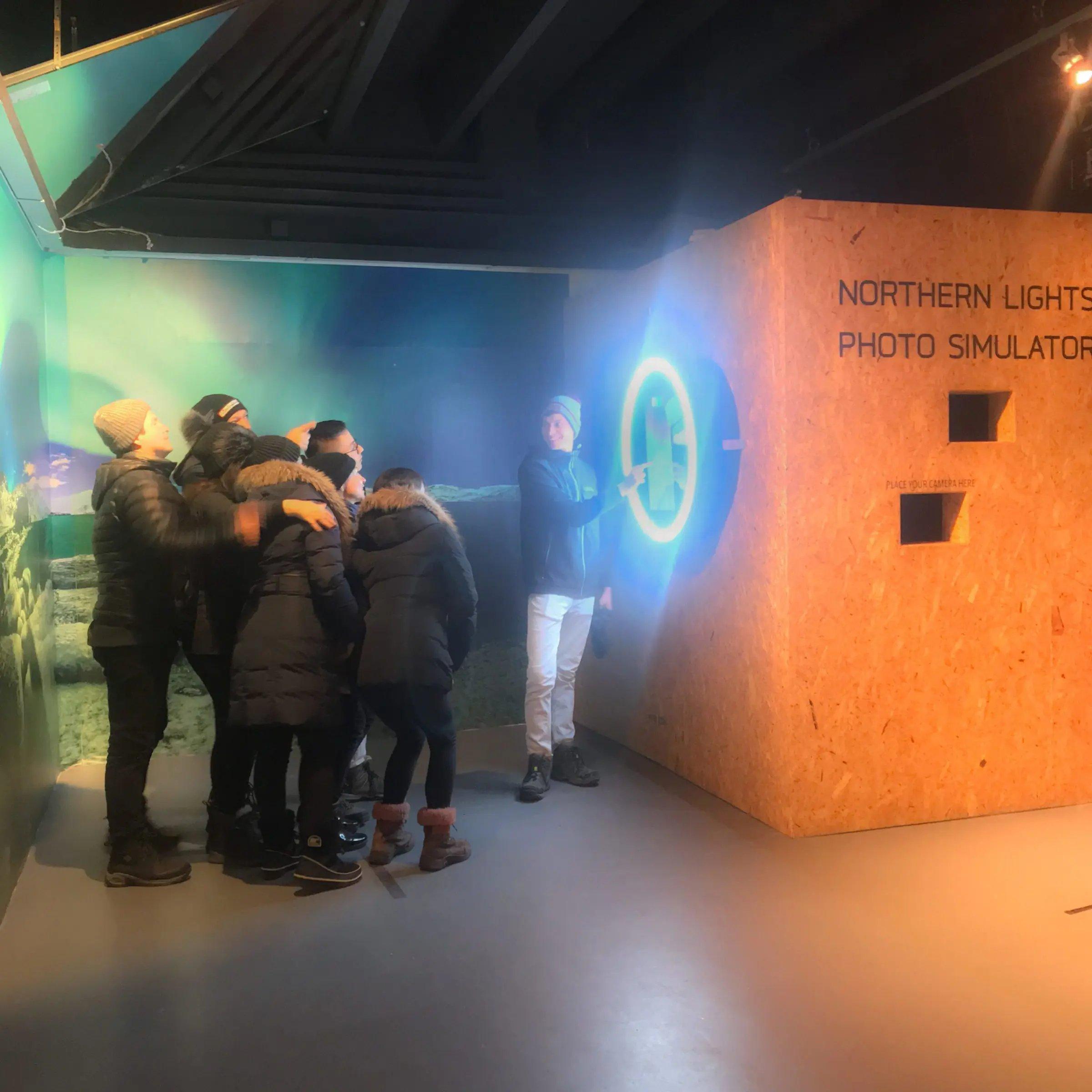 오로라 배경 셀프 촬영 부스