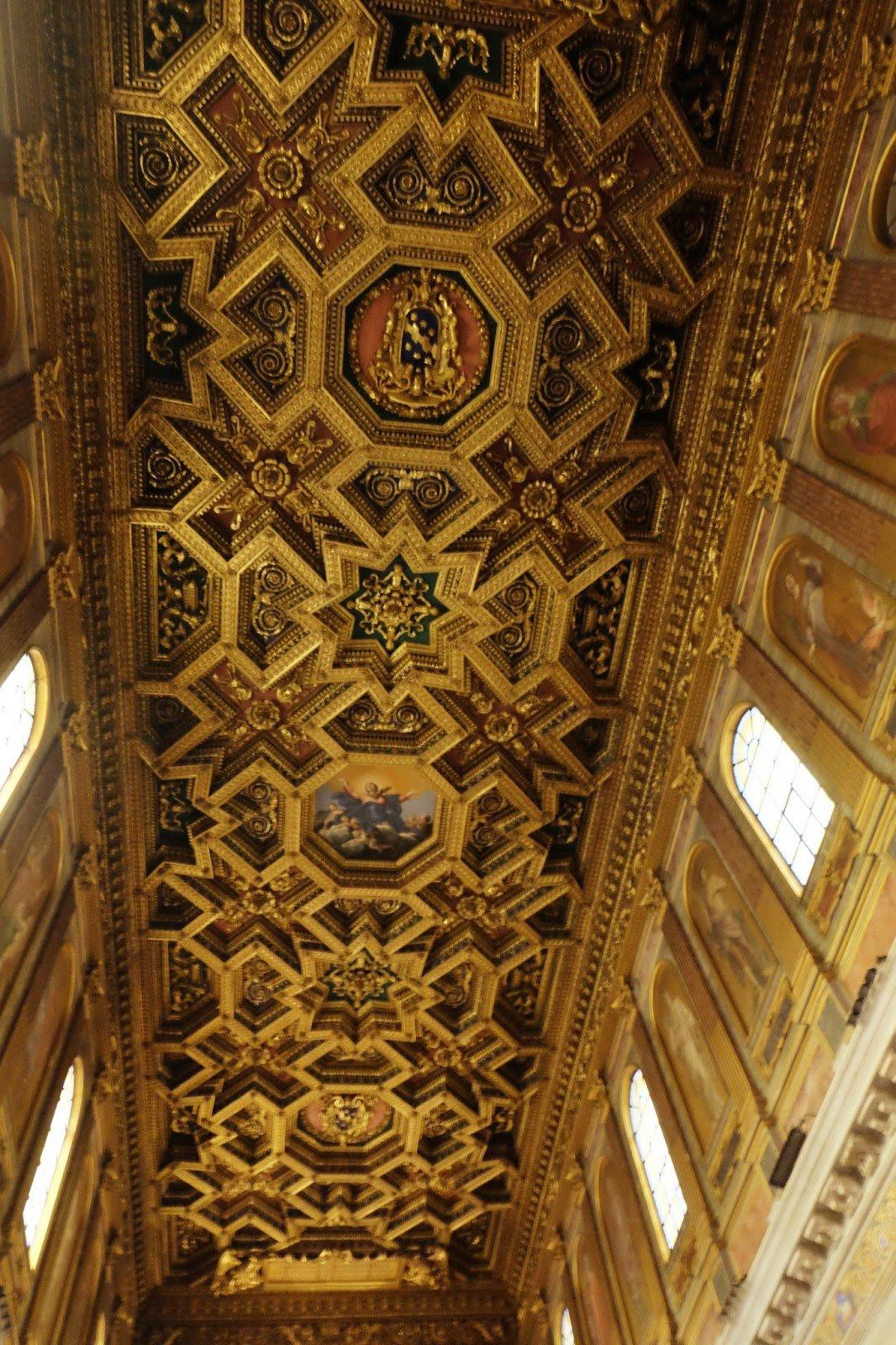 도메니키노의 천장화 아래