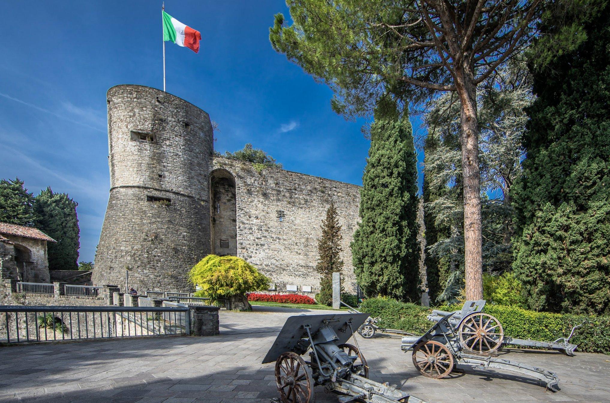 요새 성벽 위 산책로