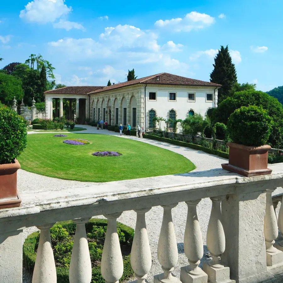 빌라 정원과 테라스