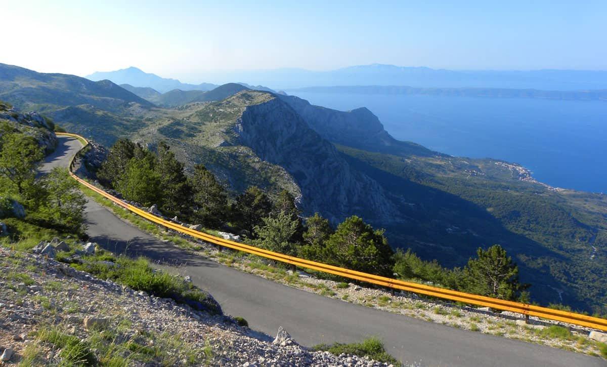 공원 내 도로변 전망대