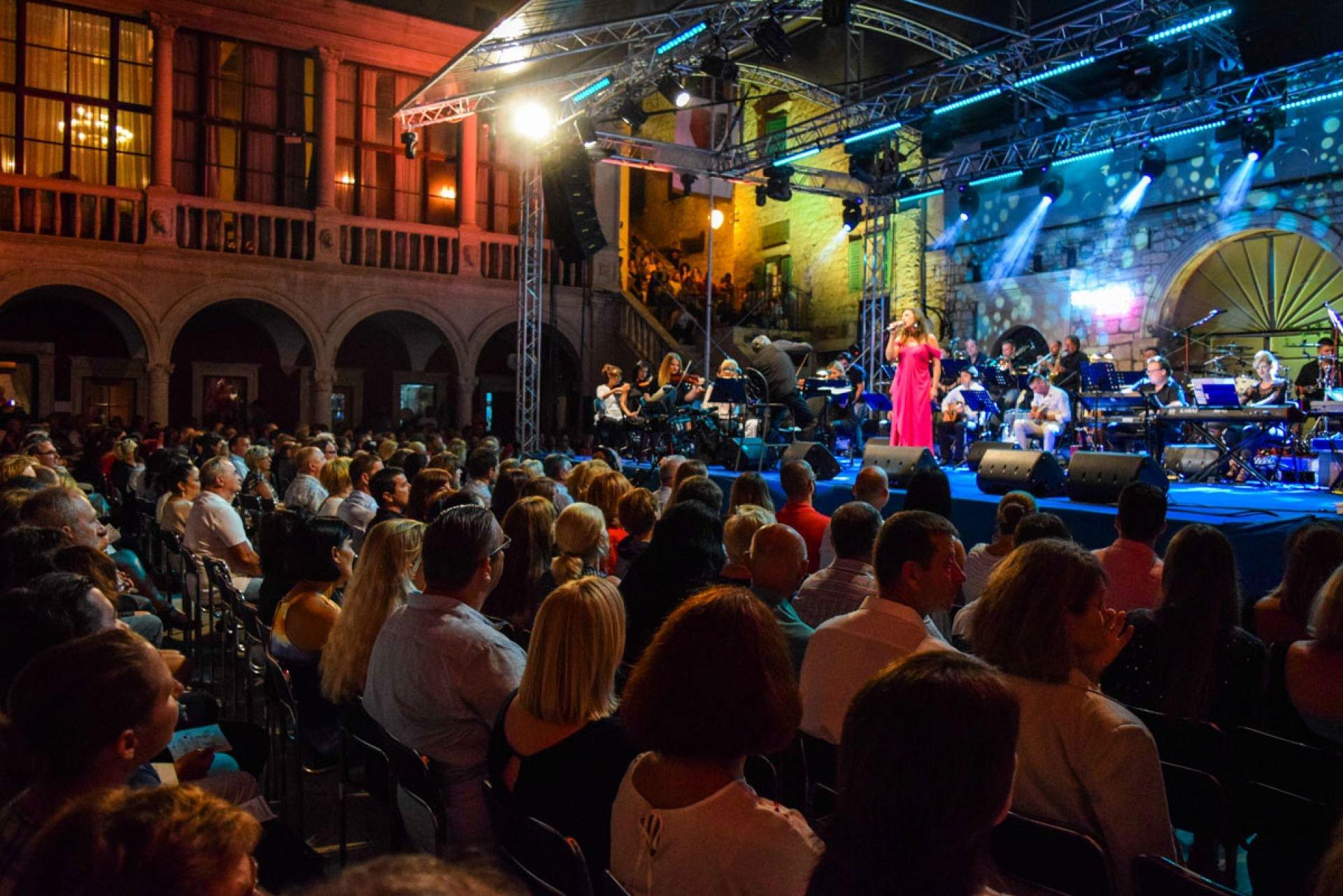 달마티안 샹송의 밤